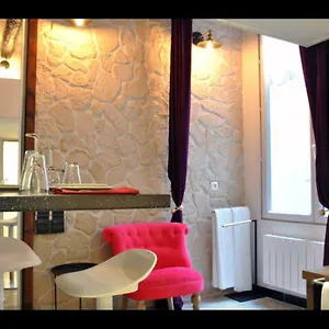 Cosy Marais Apartment Paris